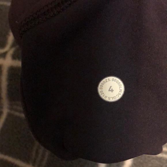 Lululemon LEGGINGS, the invigorate 25” tight - Picture 5 of 5